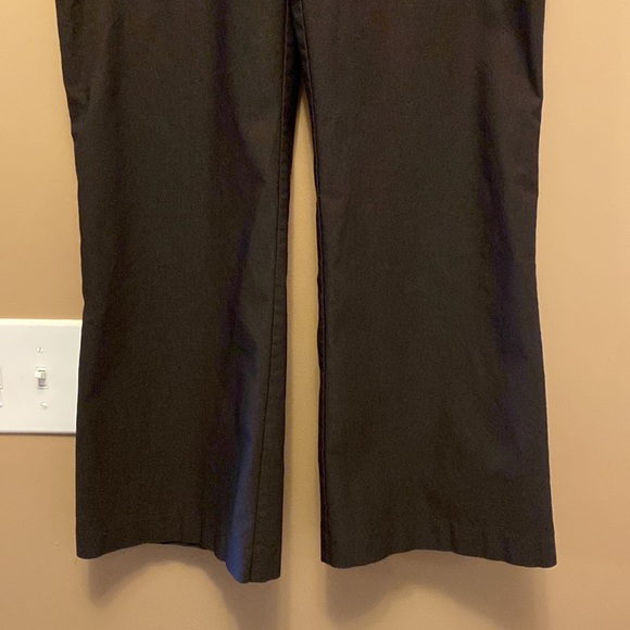 Stretchy pull on dress pants with decorative pocket - Picture 2 of 6